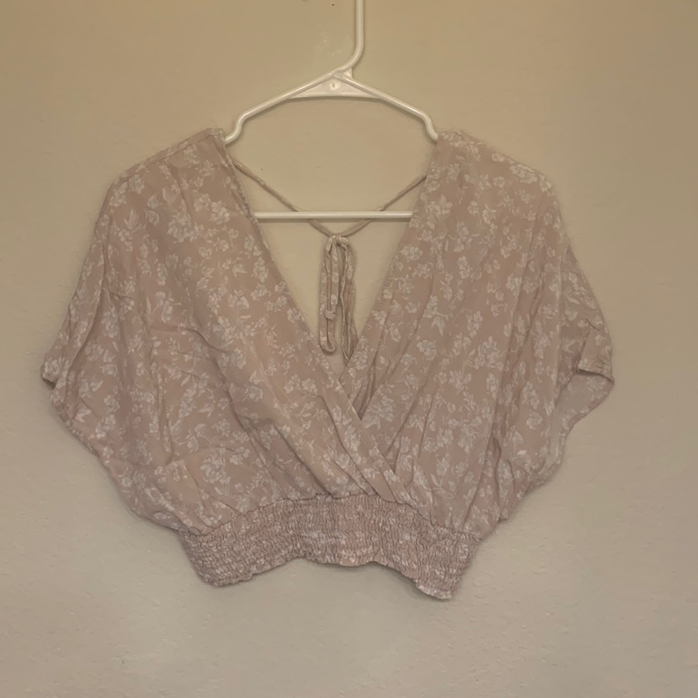 Pink v-neck crop top